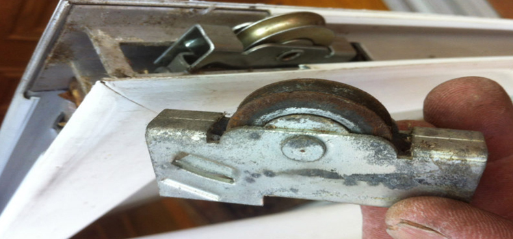 screen door roller repair in Fountain Valley